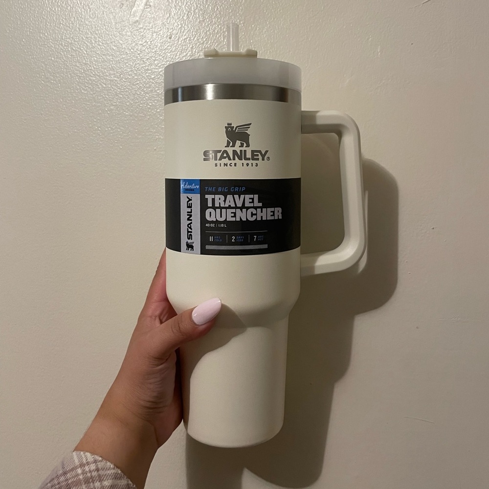 ADVENTURE QUENCHER TRAVEL TUMBLER